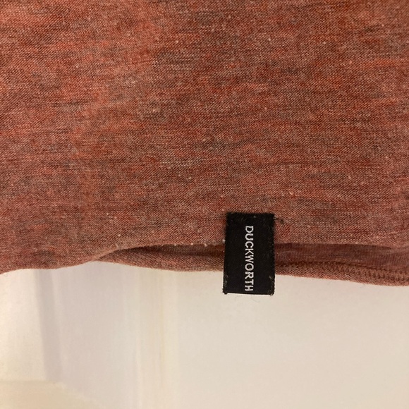 Duckworth medium shirt great for layering - Picture 3 of 3